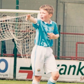Charlie Gray - MCFC; ?>