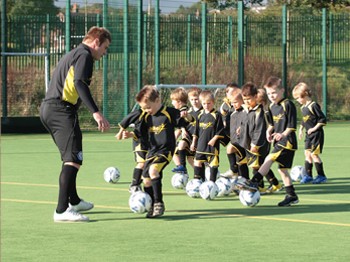 Join Strikerz Football Academy; ?>
