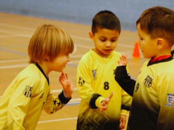 Join Strikerz Football Academy; ?>
